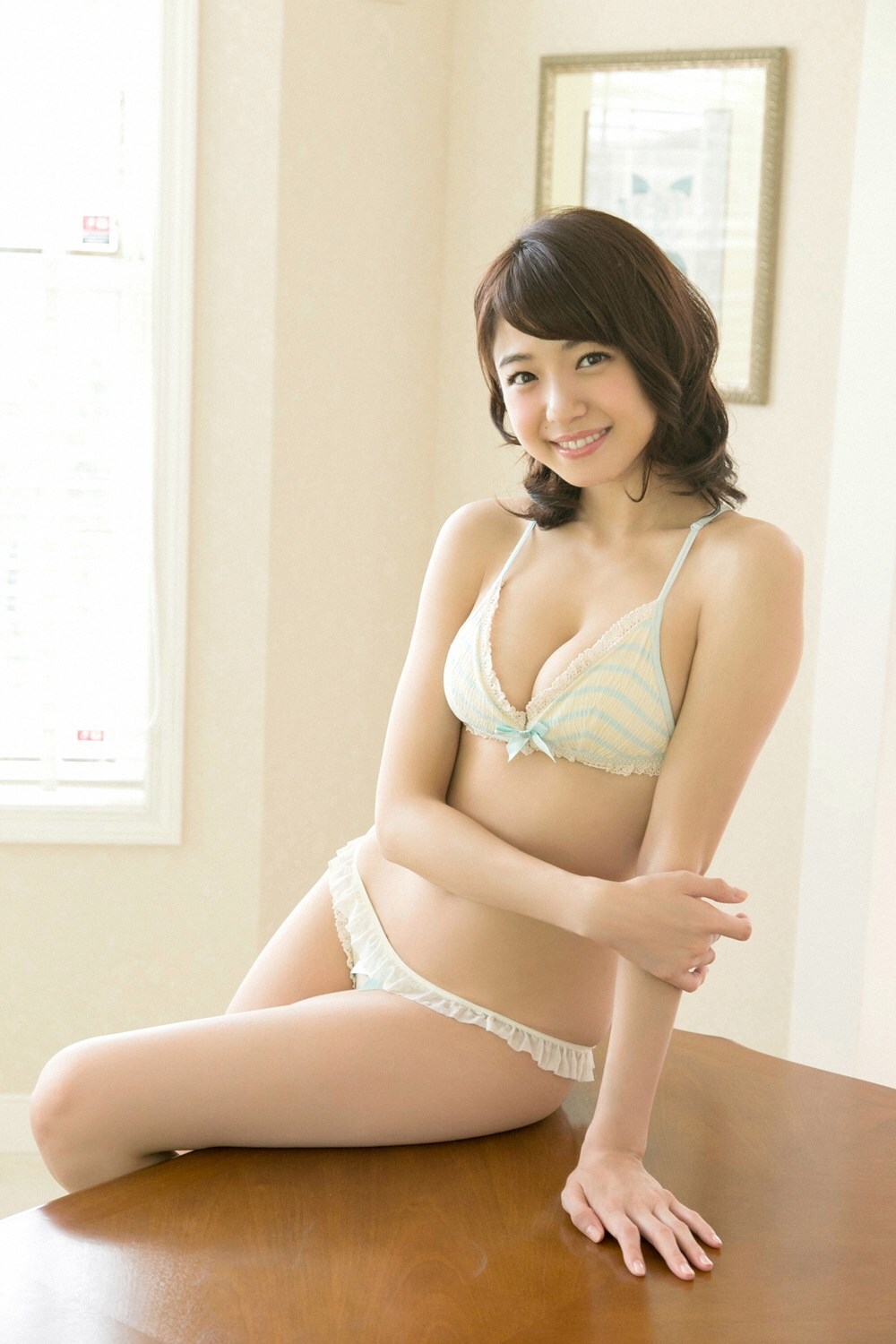 YS-Web-Vol.683Shizuka Nakamura 中村静香 - やわらかぷるん
